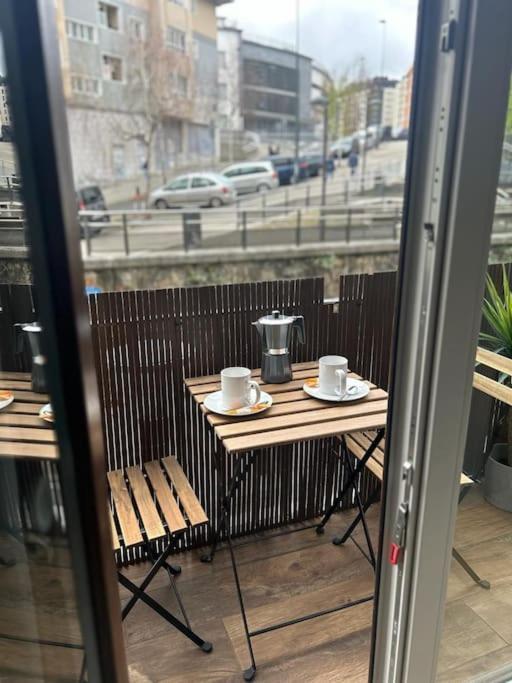 Piso Deluxe Con Balcon Cerca Del Casco Viejo Apartment Bilbao Bagian luar foto